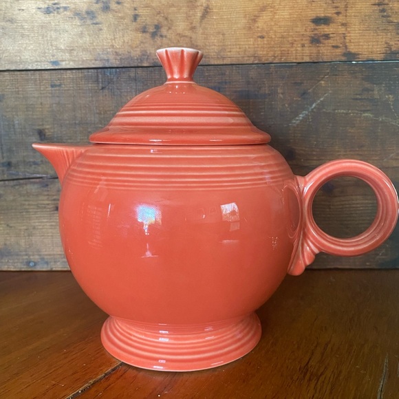 FiestaWare burnt orange large teapot RETIRED - Picture 2 of 6
